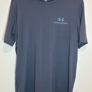 Under Armour women’s Dark Gray Short Sleeve Tee